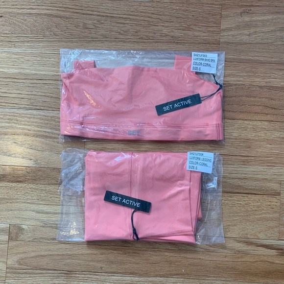 SET Active Other - NWT - SETactive Luxform Band Bra and Leggings in Coral. Size Small.